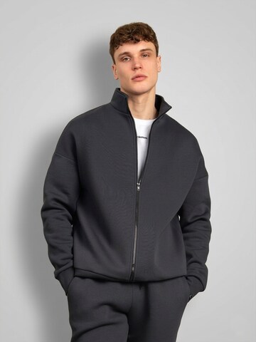 cut my fashion Trainingsanzug 'Vyriški treningai "Rokas" CMF572-17'‌‌ in Grau: Vorderseite