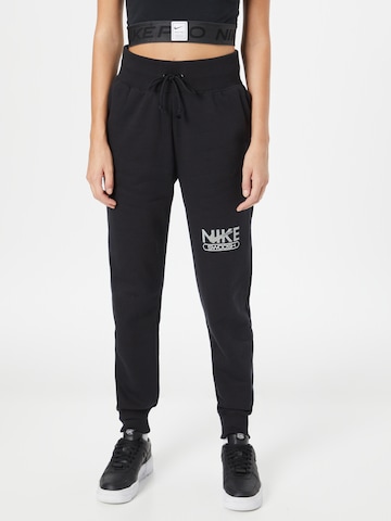 Nike Sportswear - Tapered Pantalón en negro: frente