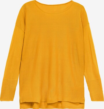 SHEEGO Sweater in Yellow: front