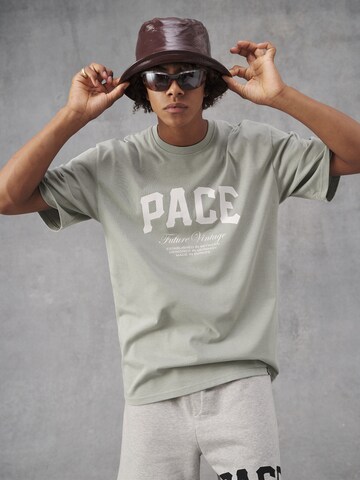 Pacemaker Shirt 'Edward' in Green: front