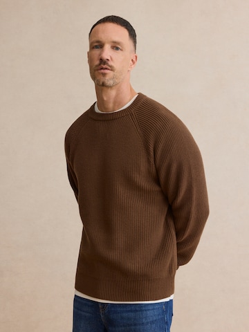 Pull-over 'Markus' DAN FOX APPAREL en marron : devant