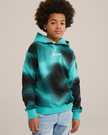 WE Fashion Sweatshirt in Green: front