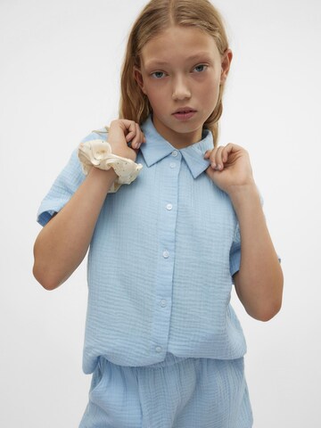 Chemisier 'VMNatali' Vero Moda Girl en bleu : devant