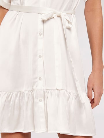 Robe-chemise Apricot en blanc