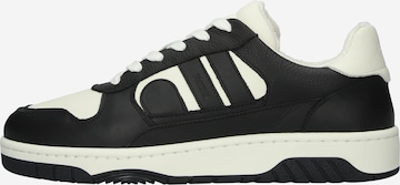 BLACKSTONE - Sapatilhas baixas 'Jade Vaughn - EG383' em preto: frente