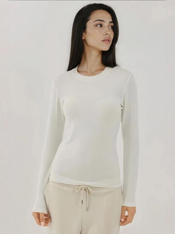 Hiccup - Camisa em branco: frente