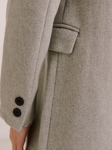 Guido Maria Kretschmer Women Between-Seasons Coat 'Klea' in Grey