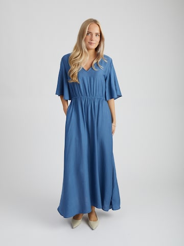Peppercorn - Vestido 'Ozzy' en azul: frente