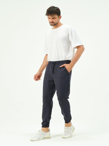 Effilé Pantalon C&City en bleu