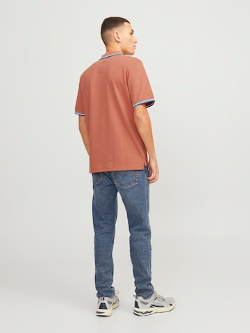 JACK & JONES جينز مضبوط قميص 'Bluwin' بلون برتقالي