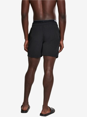 Urban Classics Badeshorts i sort