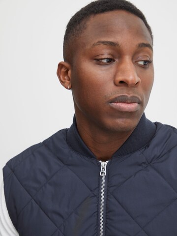 Gilet 'Olas' Casual Friday en bleu