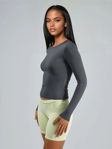 Busem Shirt in Grey