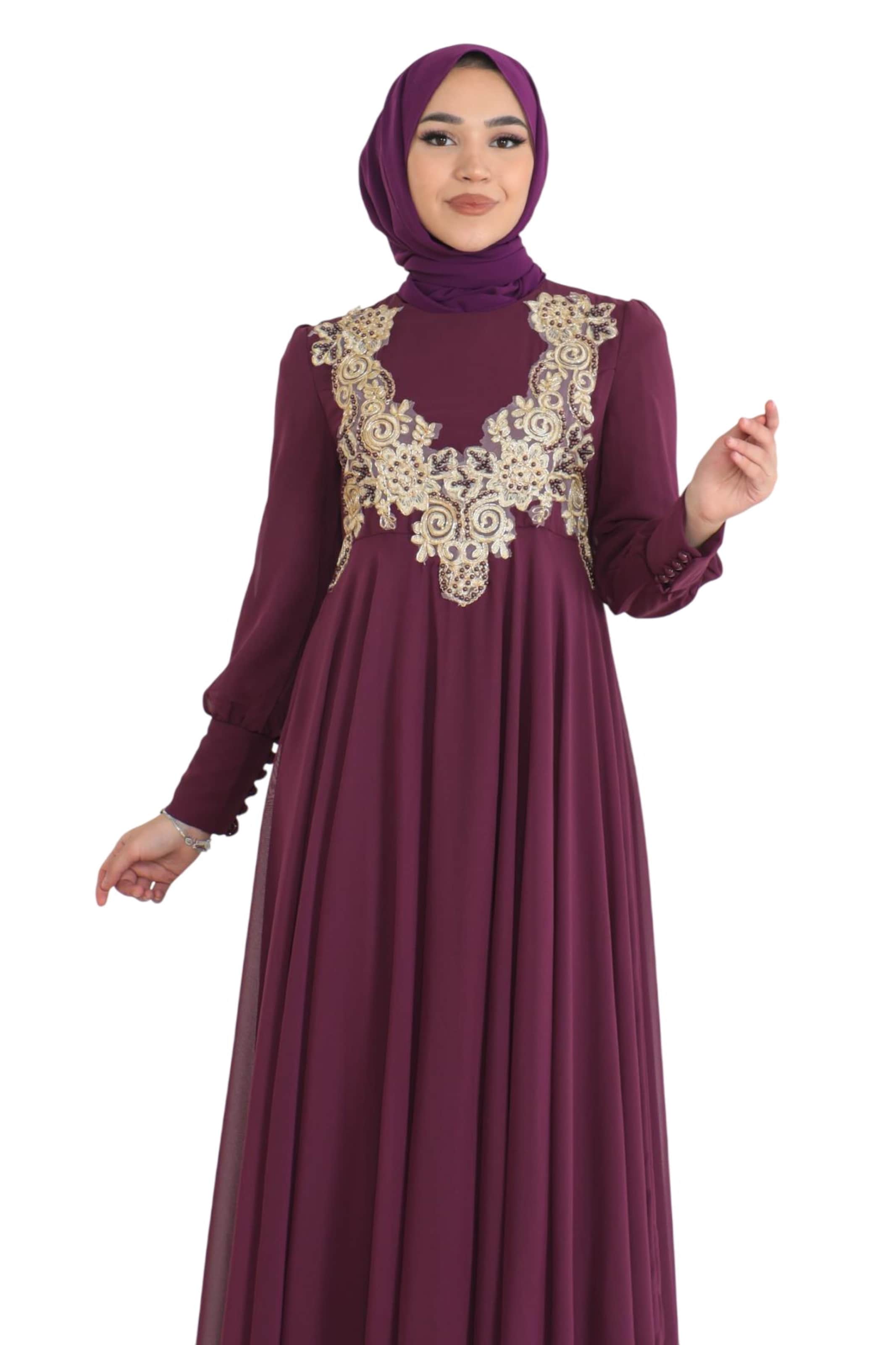MODAMIHRAM Evening Dress in Red