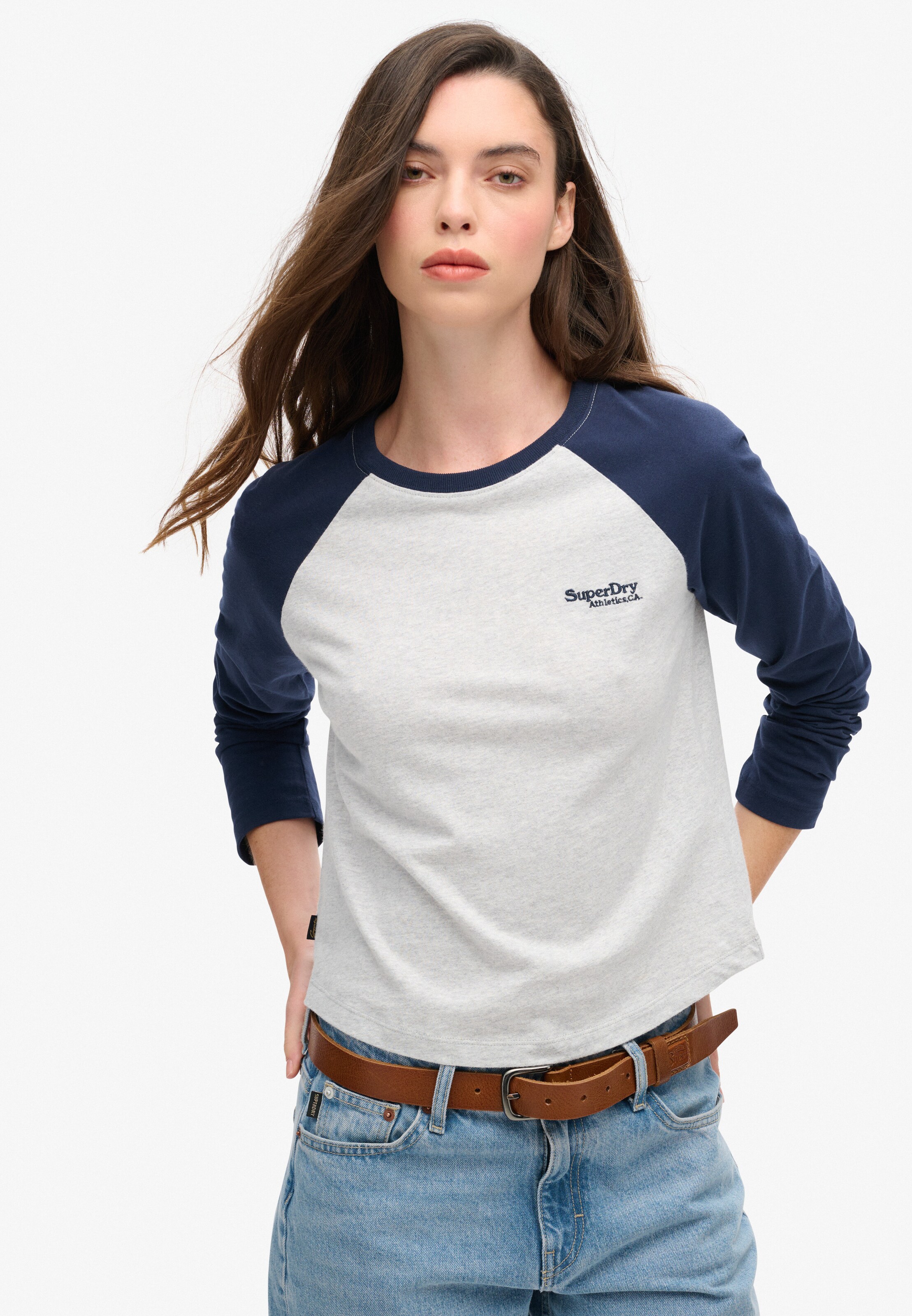 T-shirt 'Essential' Superdry & Co en bleu : devant