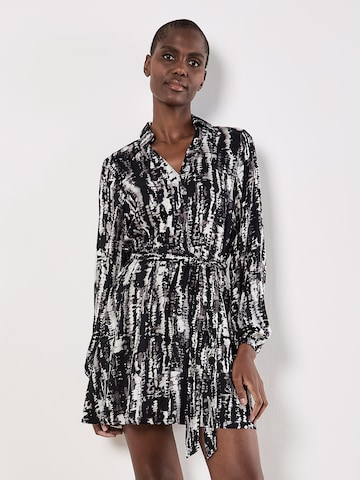 Apricot Kleid in Schwarz: Vorderseite