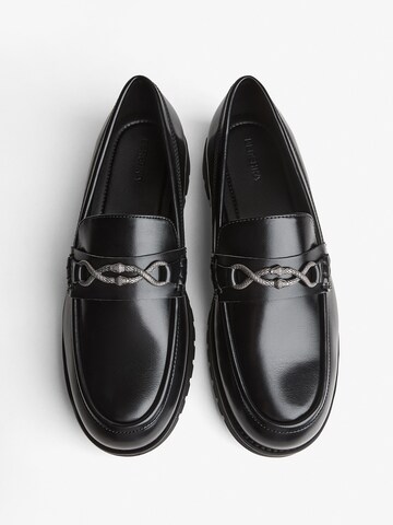 Bershka Slipper in Schwarz