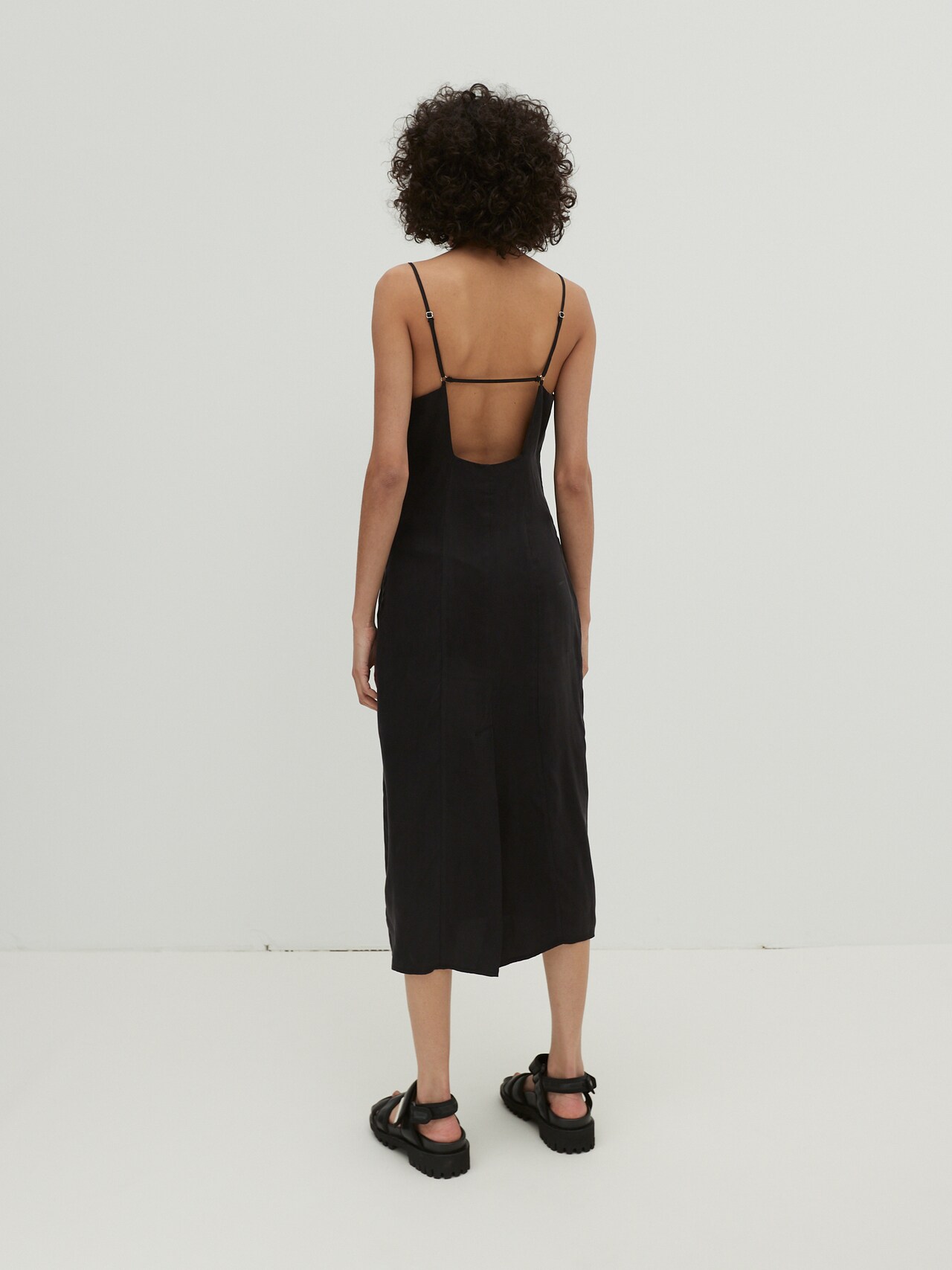 EDITED Produits Robe 'Layla' noir