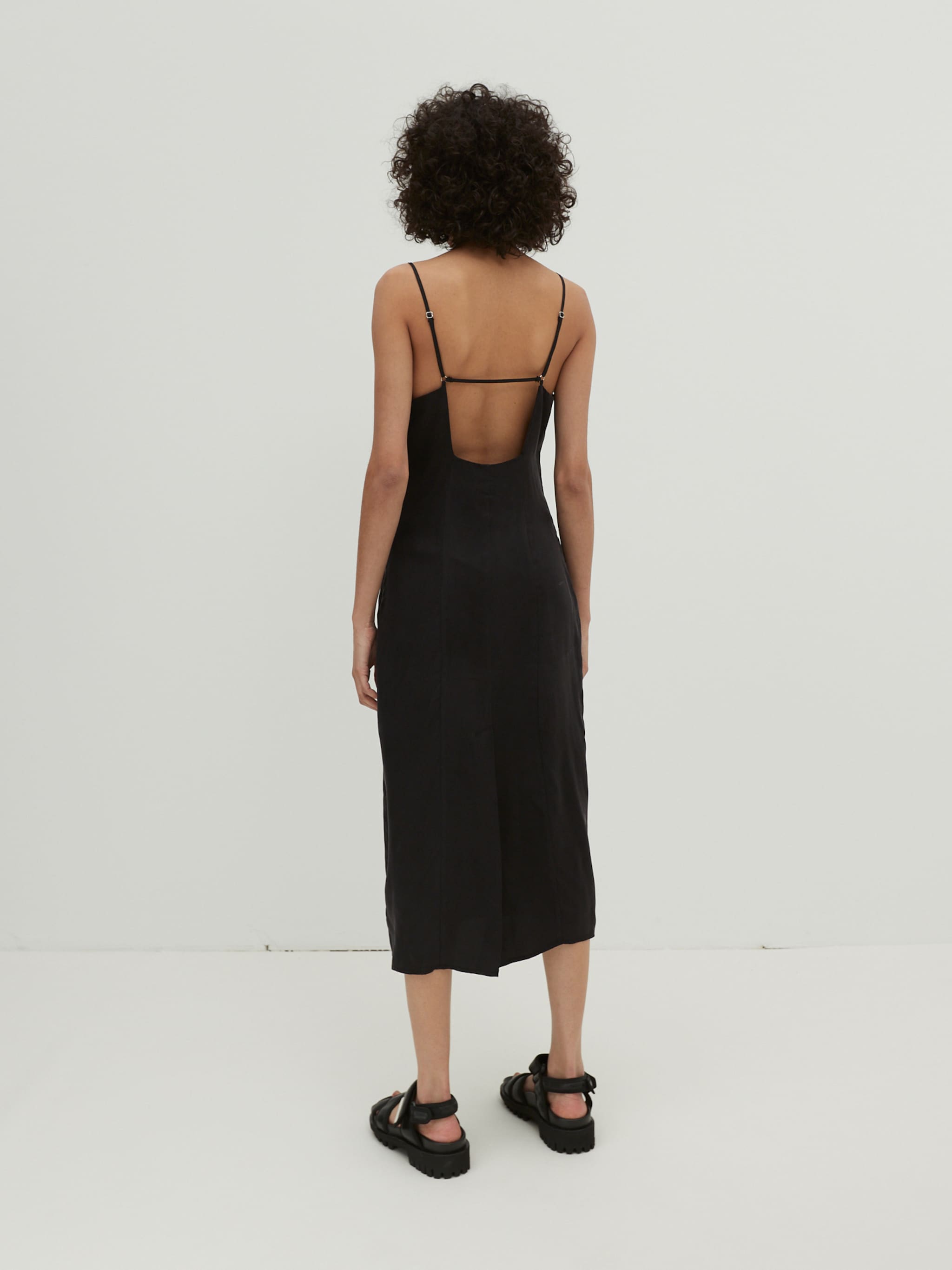 EDITED Producten Jurk 'Layla' Zwart