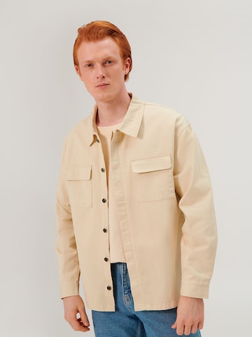 ABOUT YOU x Swalina&Linus Between-Season Jacket 'Brian' in Beige: front