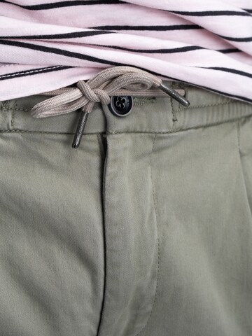 Petrol Industries Regular Chino in Groen