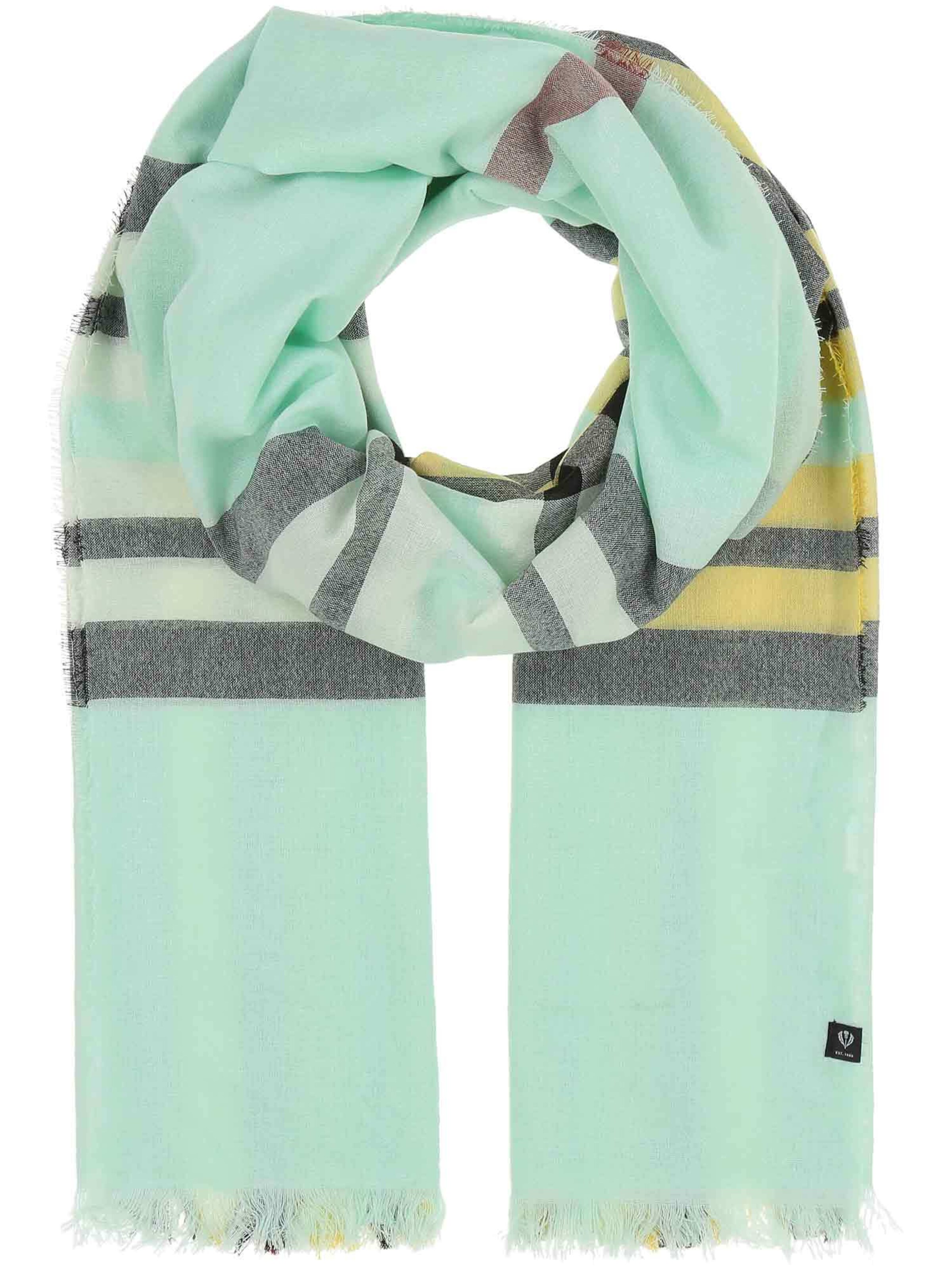FRAAS Schal in Grün: Vorderseite
