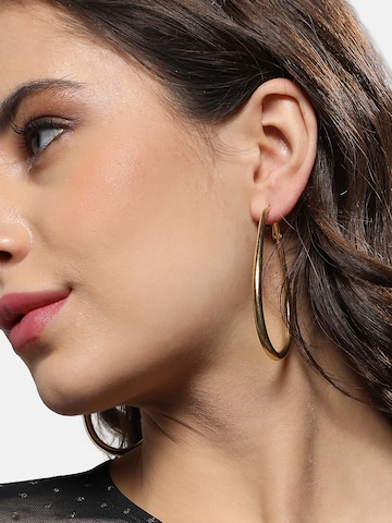 Boucles d'oreilles 'Deepka' SOHI en or : devant