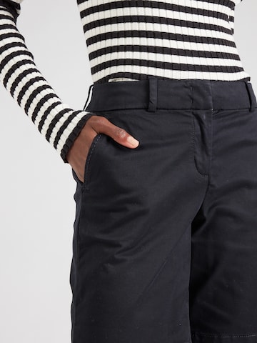 Regular Pantaloni de la ESPRIT pe negru