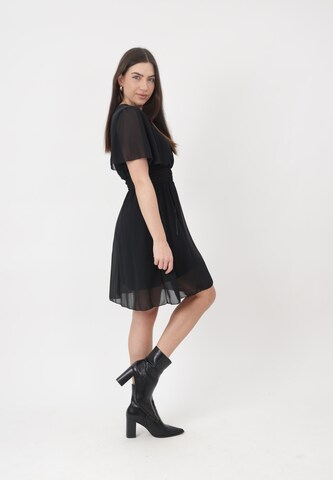 Robe de cocktail Elara en noir