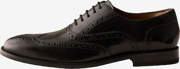 Scarpa stringata 'Brogue' di Next in nero: frontale