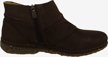 EL NATURALISTA Ankle Boots in Brown