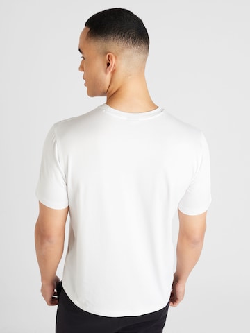 T-Shirt fonctionnel 'Athleisure Legacy' Champion Authentic Athletic Apparel en blanc