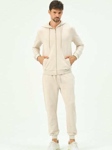 C&City Pyjama in Beige