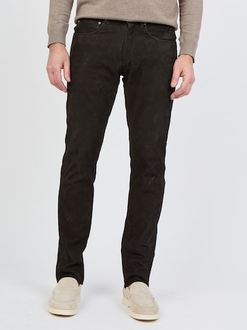 JCC Regular Hose 'Phill' in Braun: Vorderseite