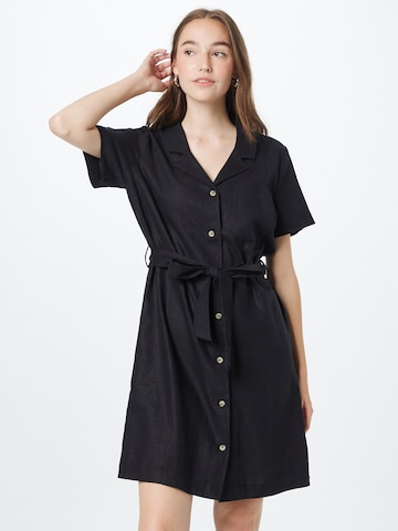 modström - Vestidos camiseiros 'Raya' em preto: frente