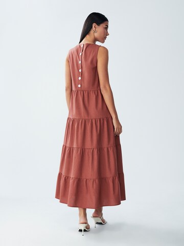 St MRLO Dress 'BYRON ' in Red: back
