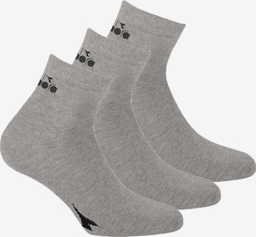 Diadora Socks in Grey: front