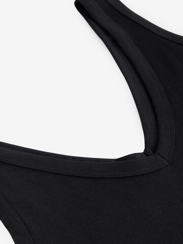 Next Top in Zwart