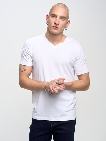 BIG STAR Shirt 'Supiclassicov' in White: front