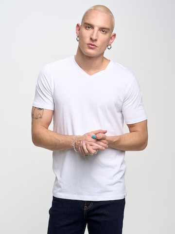 BIG STAR Shirt 'Supiclassicov' in Wit: voorkant