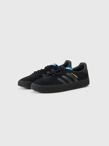 ADIDAS ORIGINALS Matalavartiset tennarit 'MONTREAL' värissä musta: etupuoli