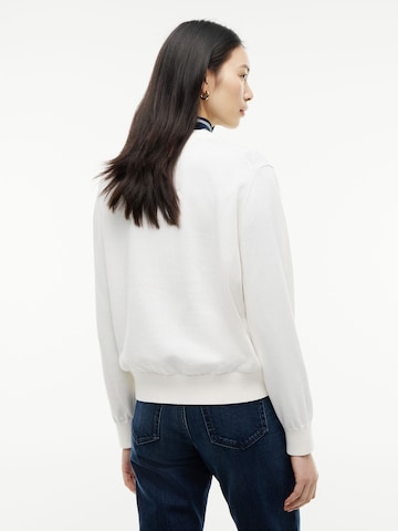 Pulover 'ESSENTIAL' de la Tommy Jeans pe alb