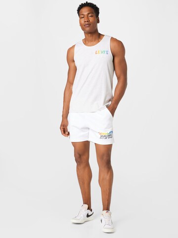 LEVI'S ® Normální Kalhoty 'Levi's® Unisex Pride Graphic Sweatshorts' – bílá
