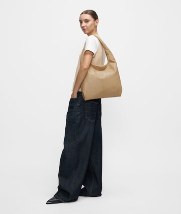 Liebeskind Berlin Shoulder bag in Brown: front