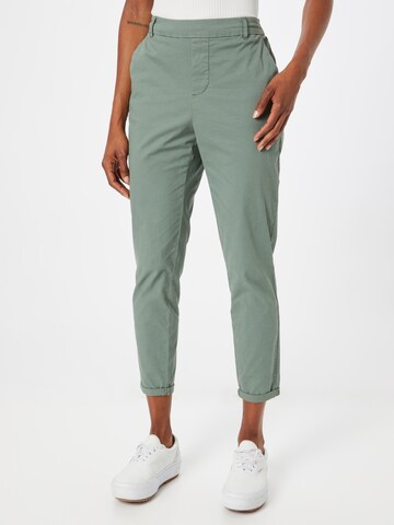 Coupe slim Pantalon 'MAYA' VERO MODA en vert : devant