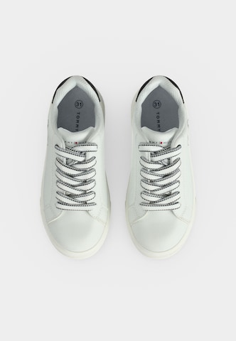 Sneaker 'COOPER' de la TOMMY HILFIGER pe alb
