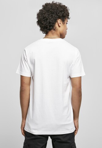 Tricou de la Mister Tee pe alb