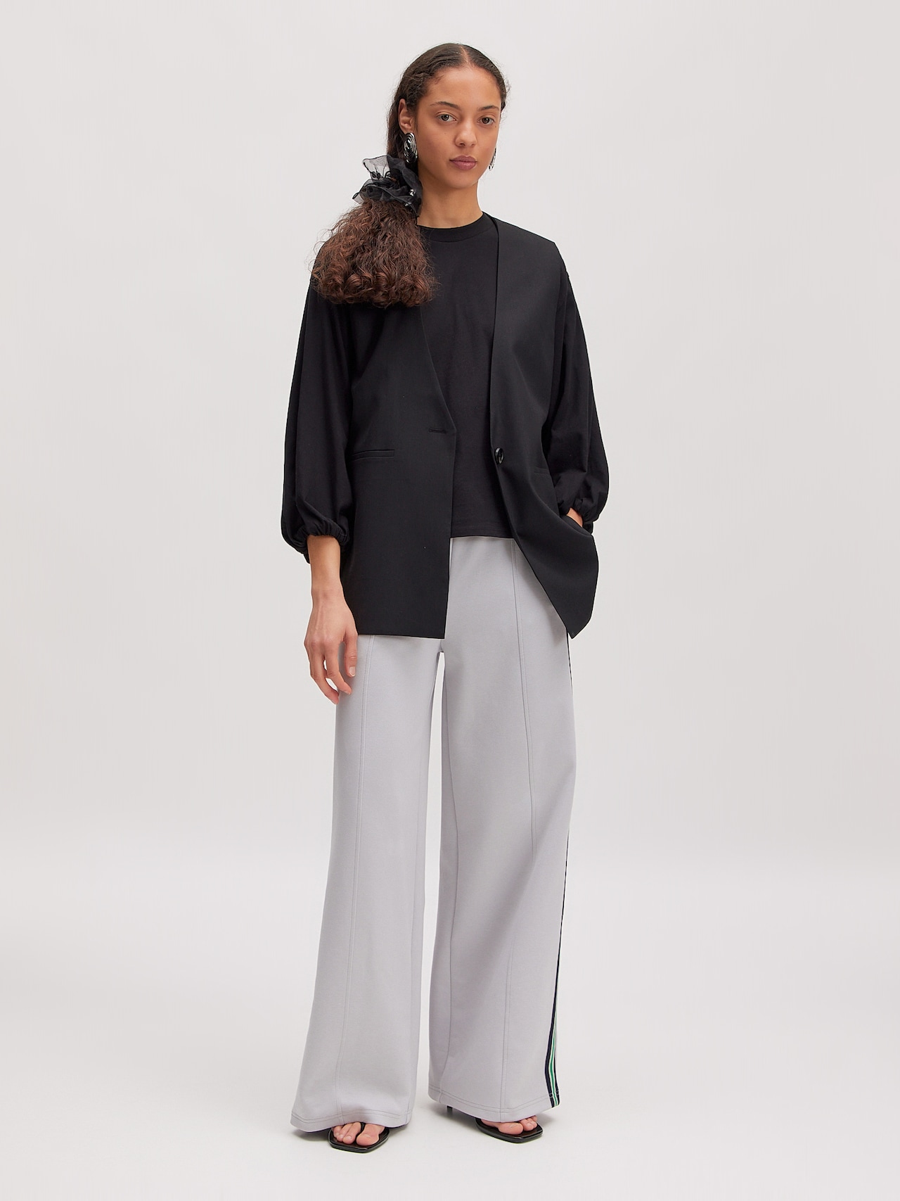 EDITED Shirt 'Invana' Zwart