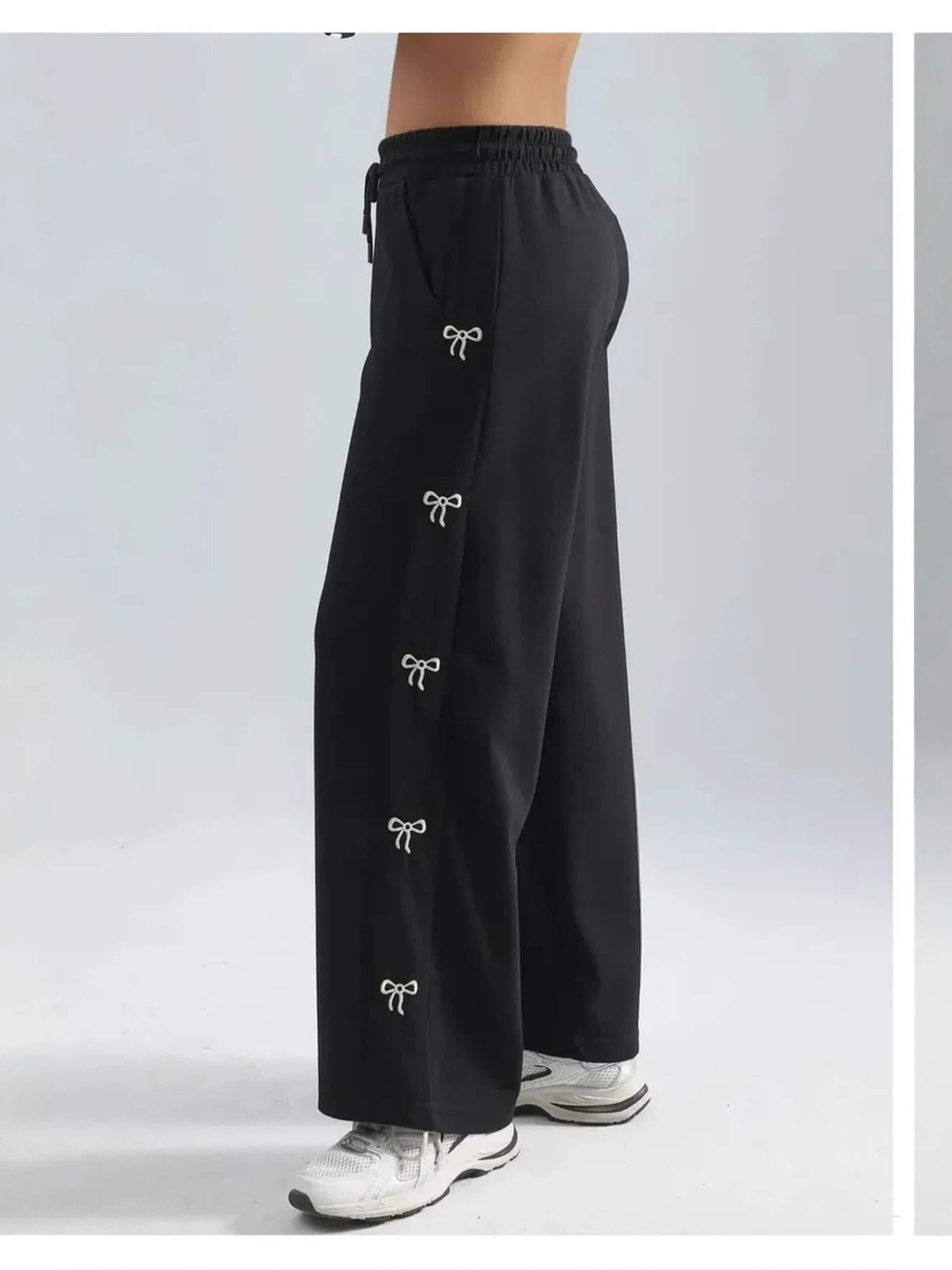 Lady Bersan Trousers 'Jogginghose' in Black