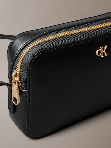 Calvin Klein Τσάντα ώμου σε μαύρο